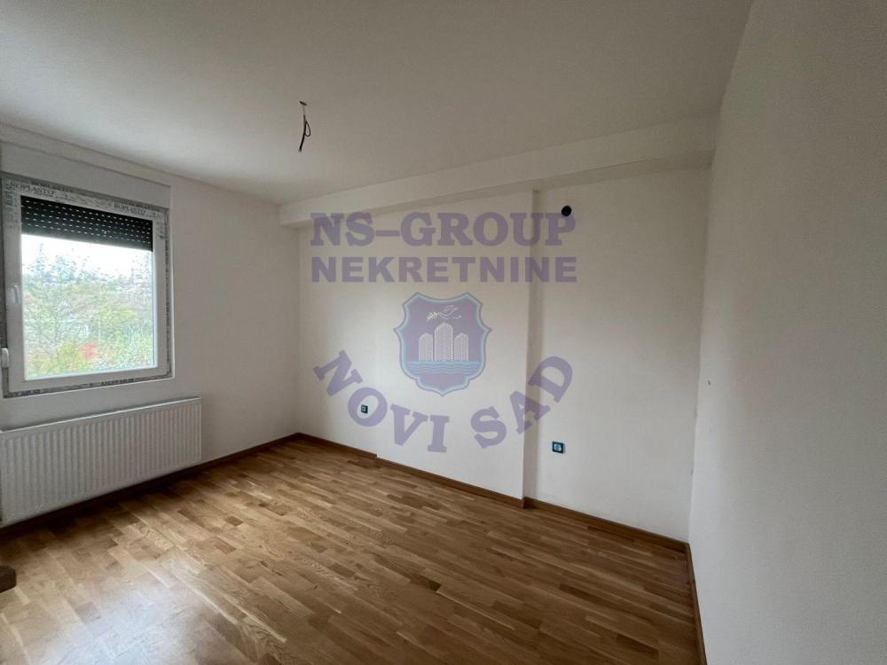 Slika 2 - Četvorosoban, 89m2, Petrovaradin Novi Sad, sa terasom