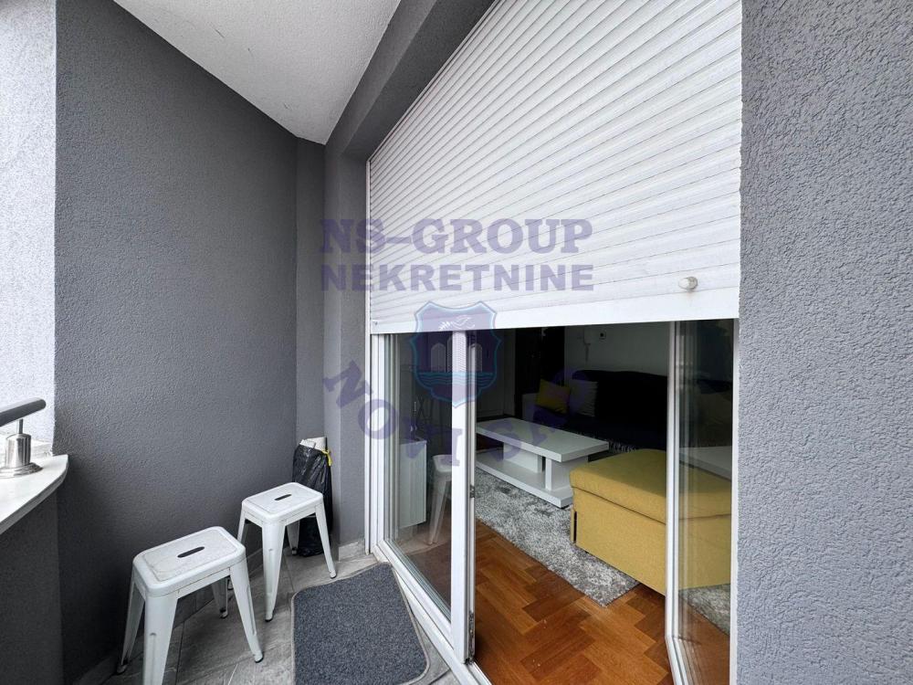 Slika 4 - Jednosoban, 26m2, Bulevar oslobođenja Novi Sad, sa terasom, ima lift