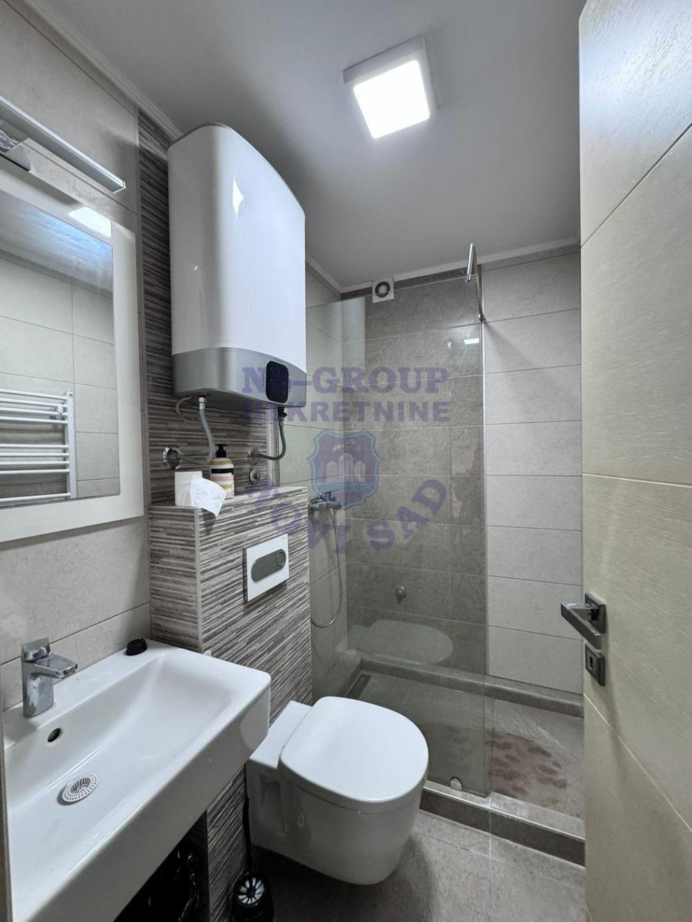 Slika 3 - Jednosoban, 26m2, Bulevar oslobođenja Novi Sad, sa terasom, ima lift