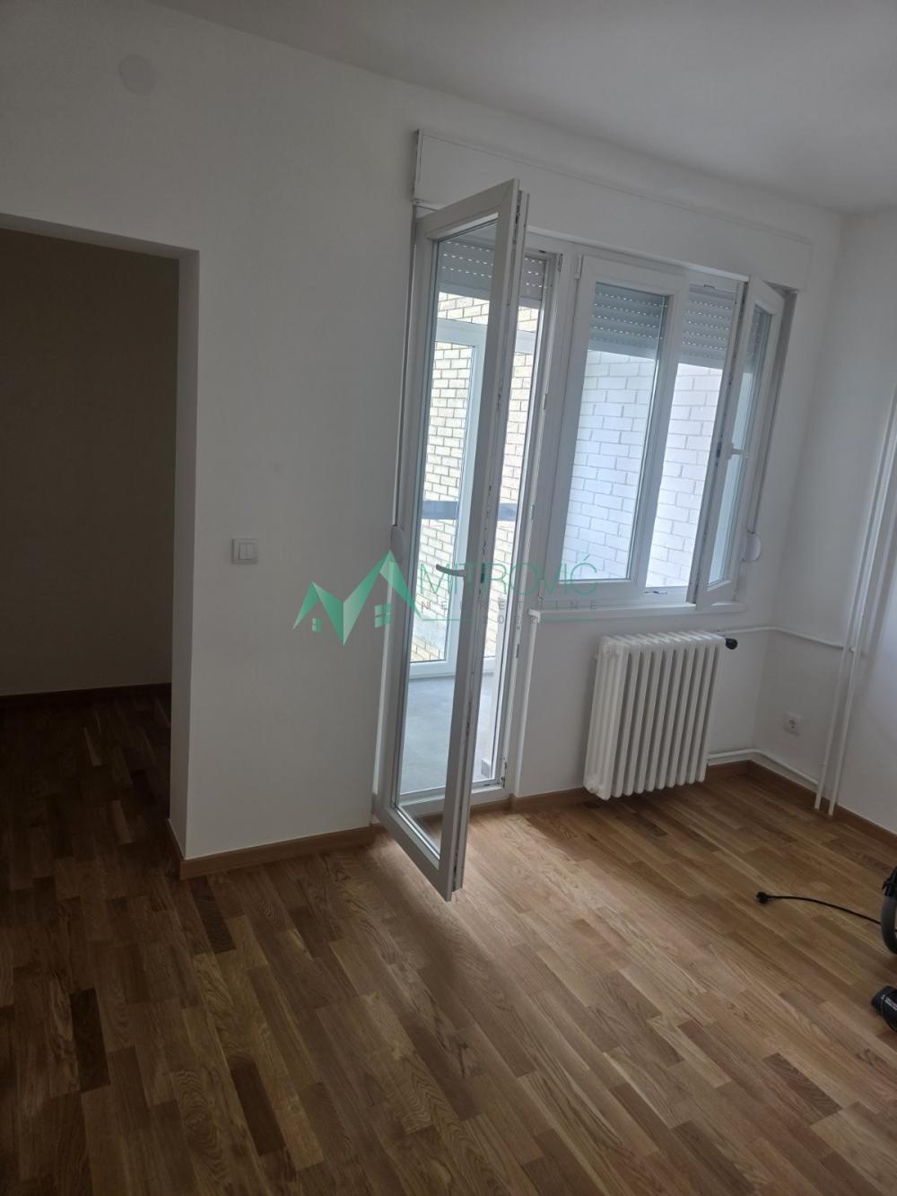 Slika 4 - Kej kompletno renoviran dvosoban stan 