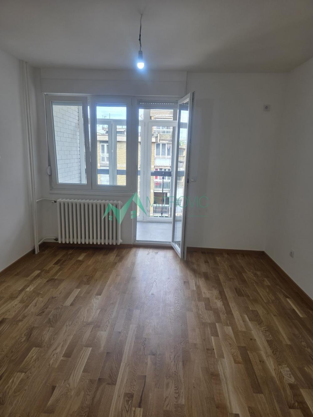 Slika 5 - Kej kompletno renoviran dvosoban stan 
