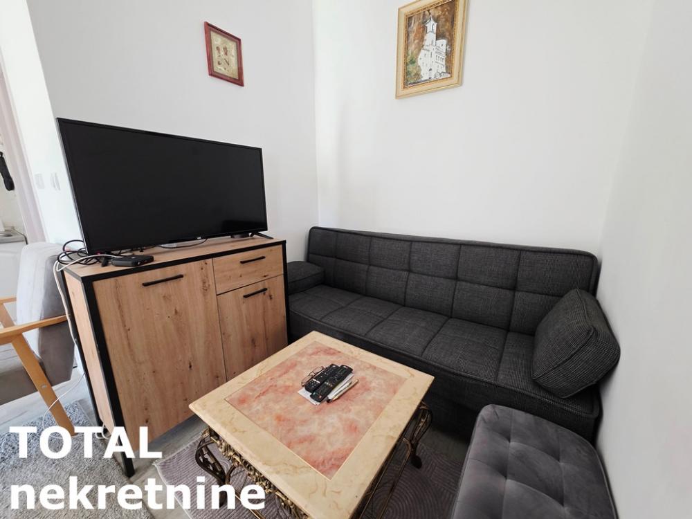 Slika 2 - Stan,VETERNIK,CENTAR,kv: 39.00, € 83000, ID: 1102621