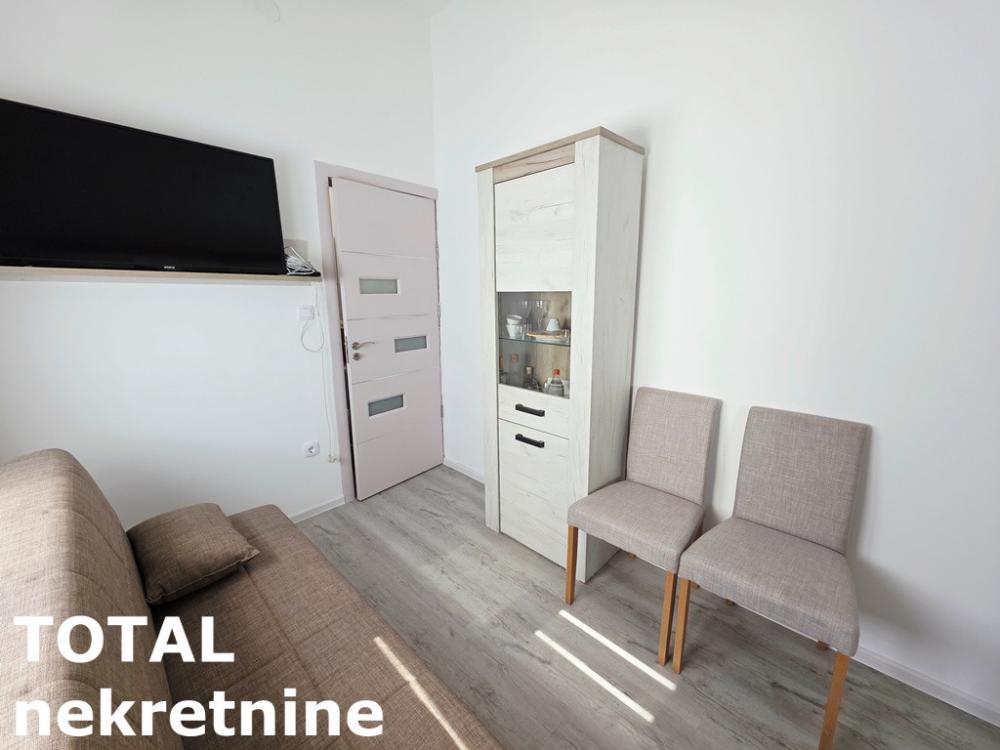 Slika 9 - Stan,VETERNIK,CENTAR,kv: 39.00, € 83000, ID: 1102621