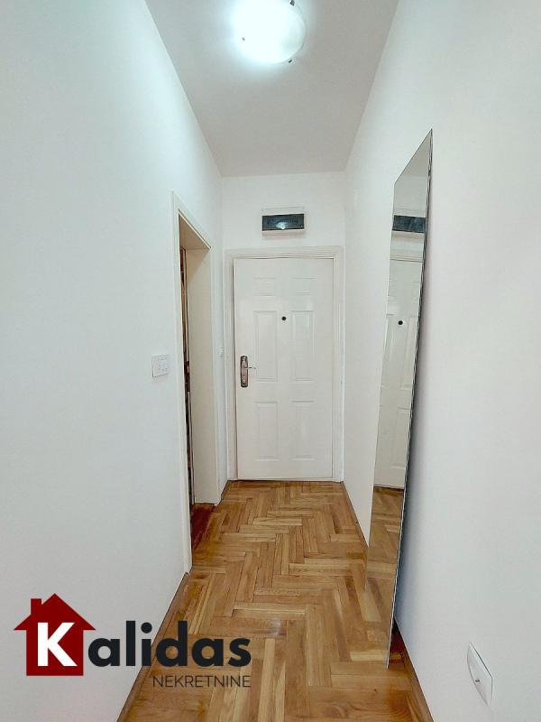 Slika 5 - Stan,NOVI SAD,GRBAVICA,kv: 24, € 95790, ID: 1008787