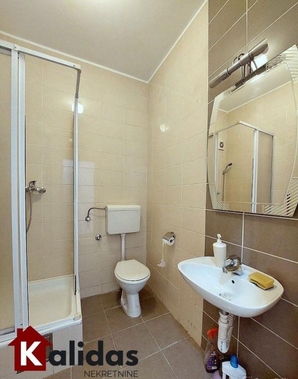 Slika 6 - Stan,NOVI SAD,GRBAVICA,kv: 24, € 95790, ID: 1008787