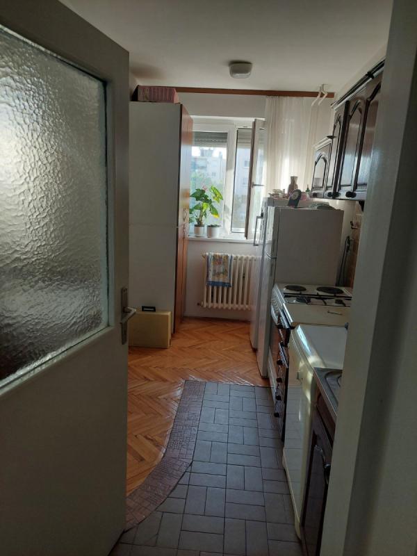 Slika 2 - Stan,NOVI SAD,BULEVAR,kv: 54.00, € 123600, ID: 1059436