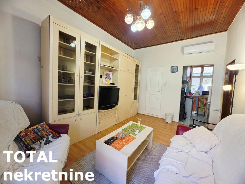 Slika 3 - Stan,NOVI SAD,PETROVARADIN,kv: 35.00, € 157500, ID: 1102571