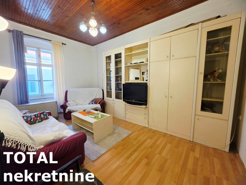 Slika 4 - Stan,NOVI SAD,PETROVARADIN,kv: 35.00, € 157500, ID: 1102571