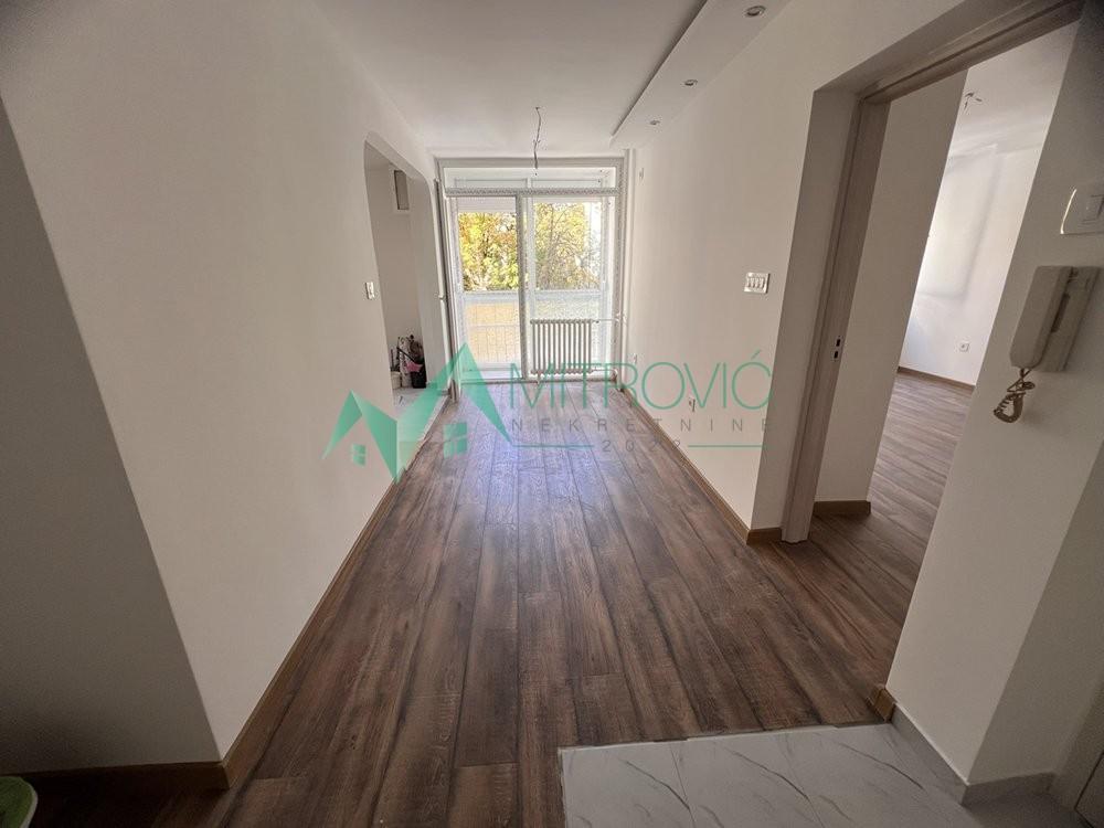 Glavna slika -Novi Sad, Nova Detelinara - Kompletno renoviran dvoiposoban stan, 58 m2 