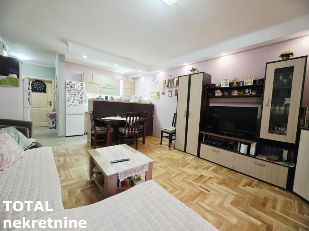 Slika 2 - Stan,NOVI SAD,ADICE,kv: 57.00, € 120000, ID: 1101872