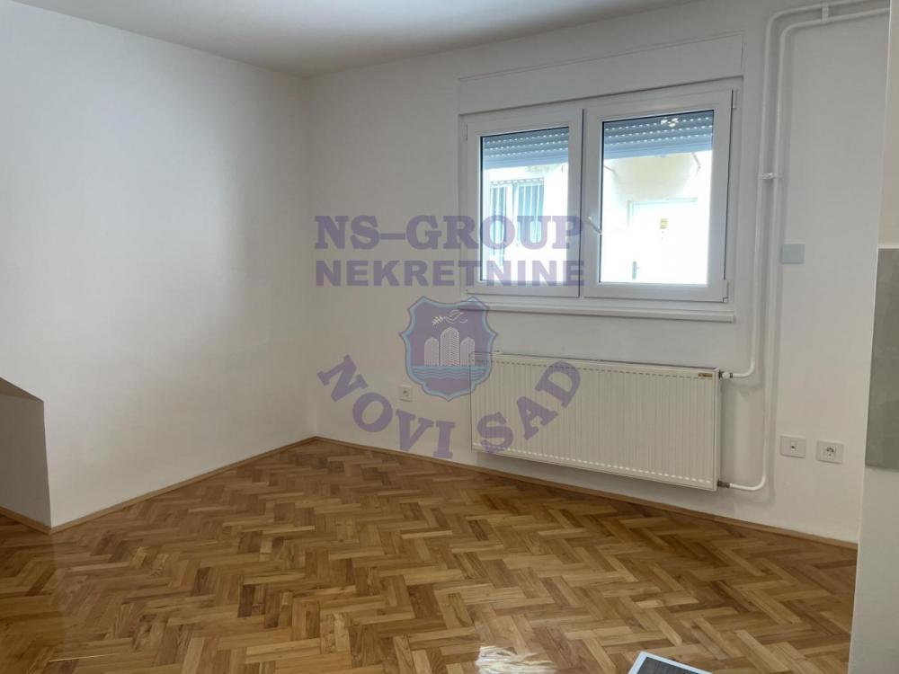 Glavna slika -Garsonjera 24m2 Centar - Novi Sad