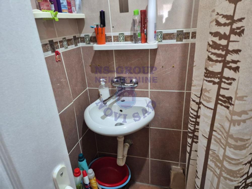 Slika 7 - Jednoiposoban, 25m2, Adice Novi Sad, sa terasom