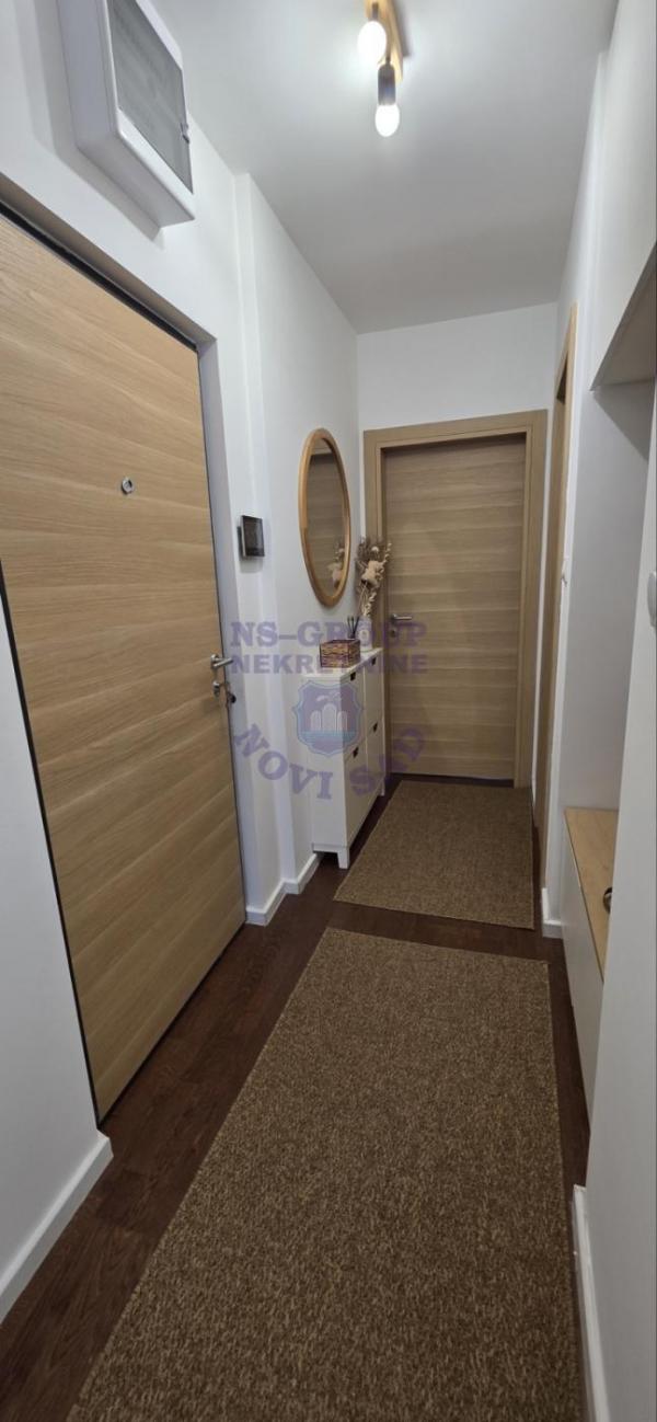 Slika 8 - Četvorosoban, 80m2, Telep Novi Sad, sa terasom, sa parkingom