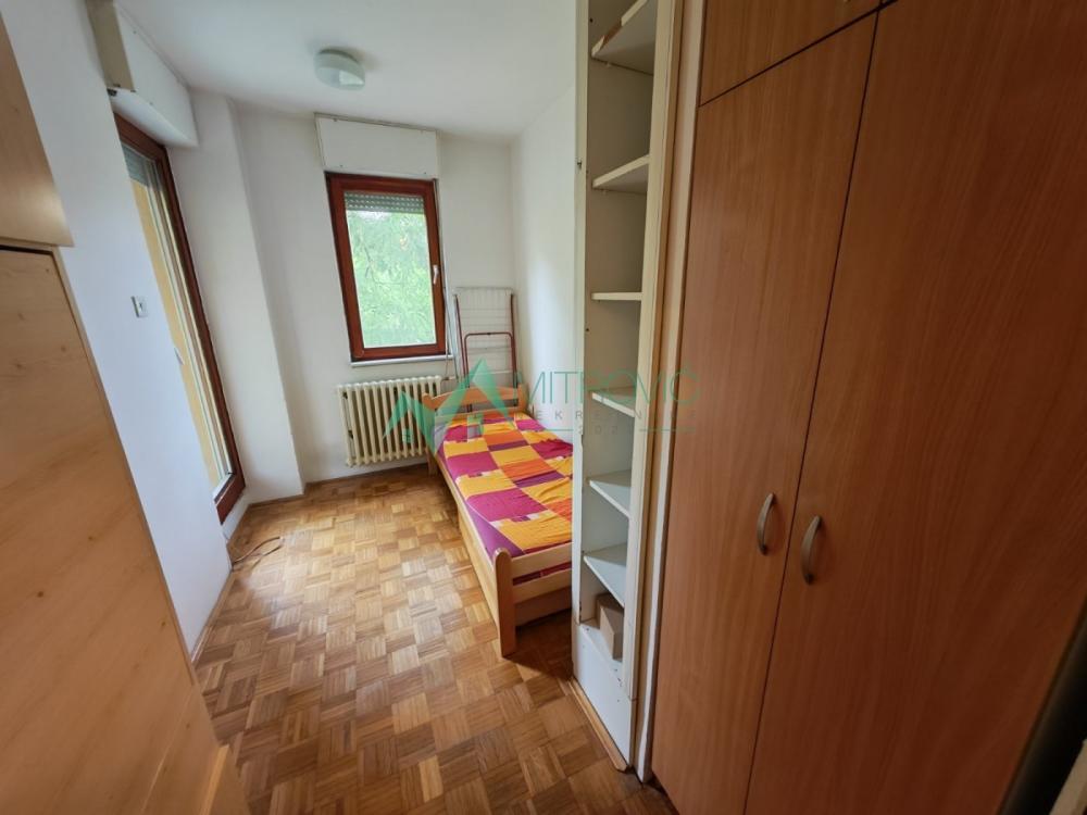 Slika 8 - Novo naselje, 40m2. Jednoiposoban stan. 