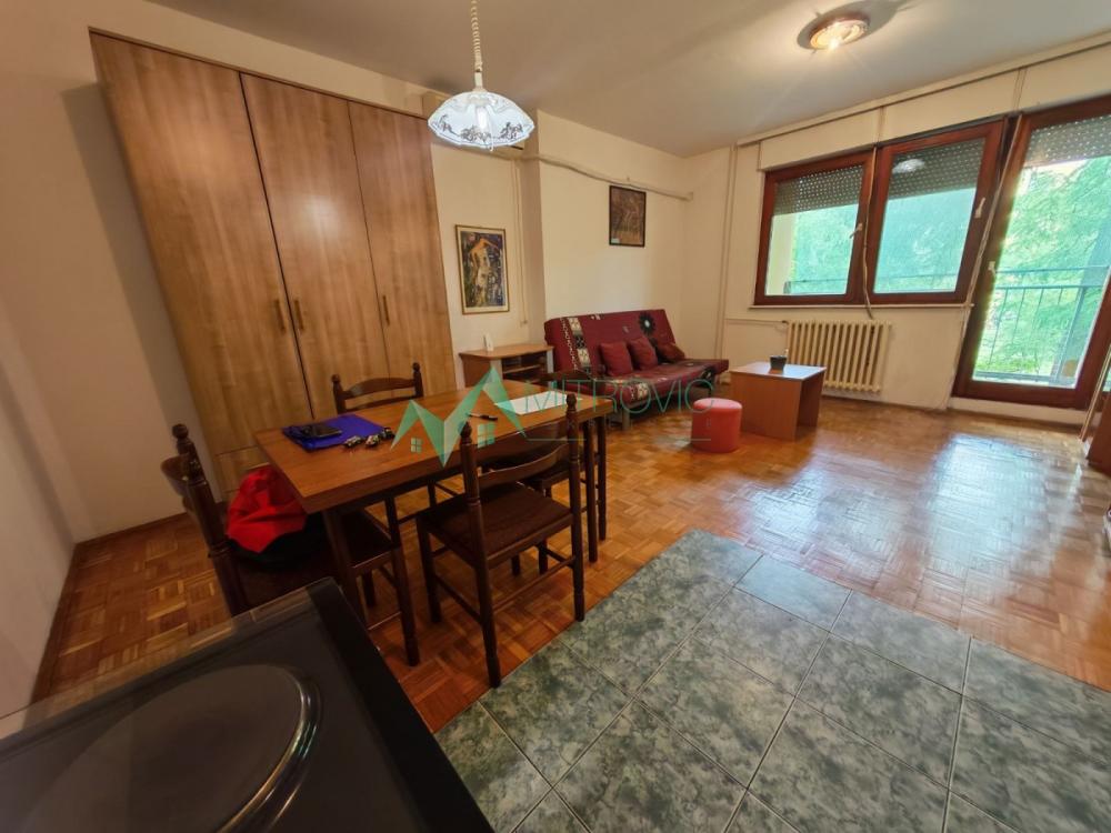 Slika 3 - Novo naselje, 40m2. Jednoiposoban stan. 