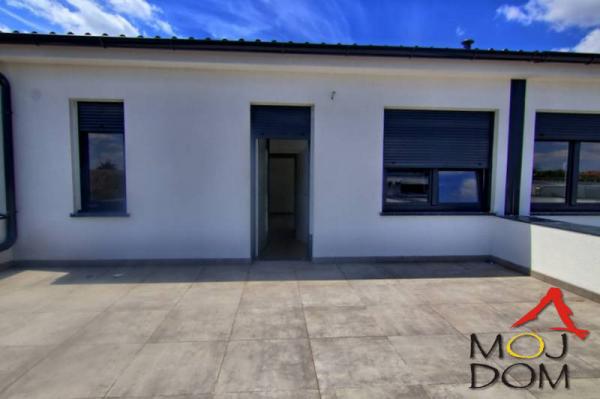 Slika 2 - Stan,NOVI SAD,TELEP,kv: 154, € 350100, ID: 1032279