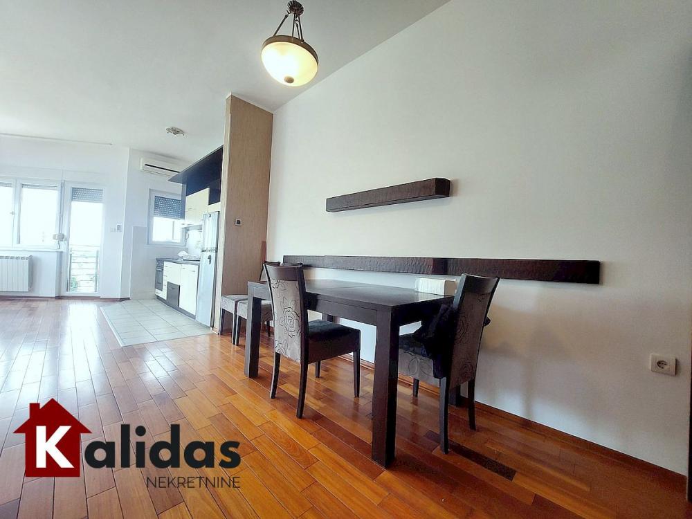 Slika 6 - Stan,NOVI SAD,BULEVAR EVROPE,kv: 67, € 170000, ID: 1008792