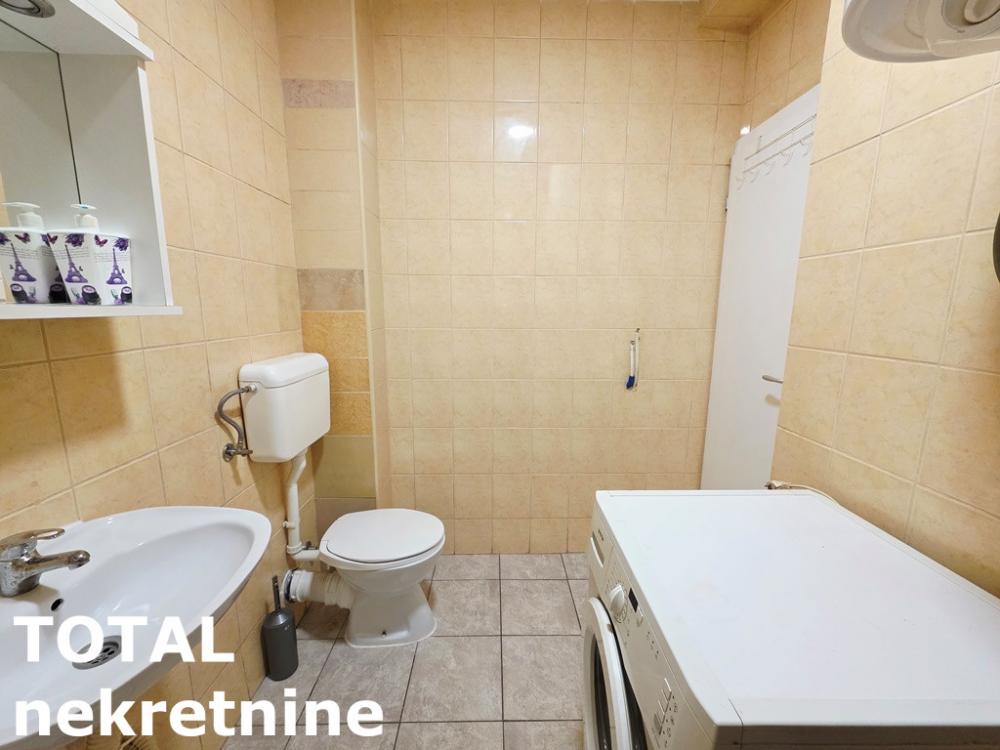 Slika 6 - Stan,PETROVARADIN,PETROVARADIN,kv: 25.00, € 70000, ID: 1102380