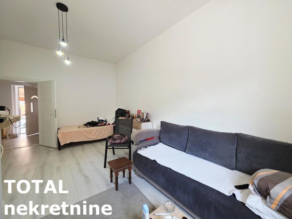 Slika 6 - Stan,NOVI SAD,PODBARA,kv: 62.00, € 130000, ID: 1100055