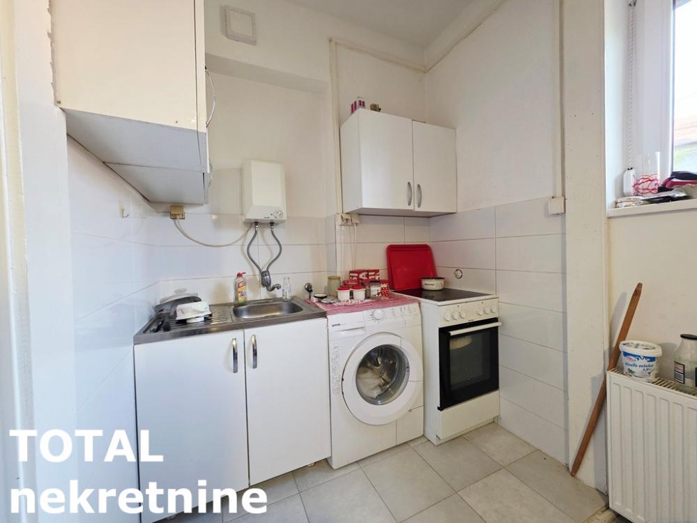 Slika 1 - Stan,NOVI SAD,PODBARA,kv: 62.00, € 130000, ID: 1100055