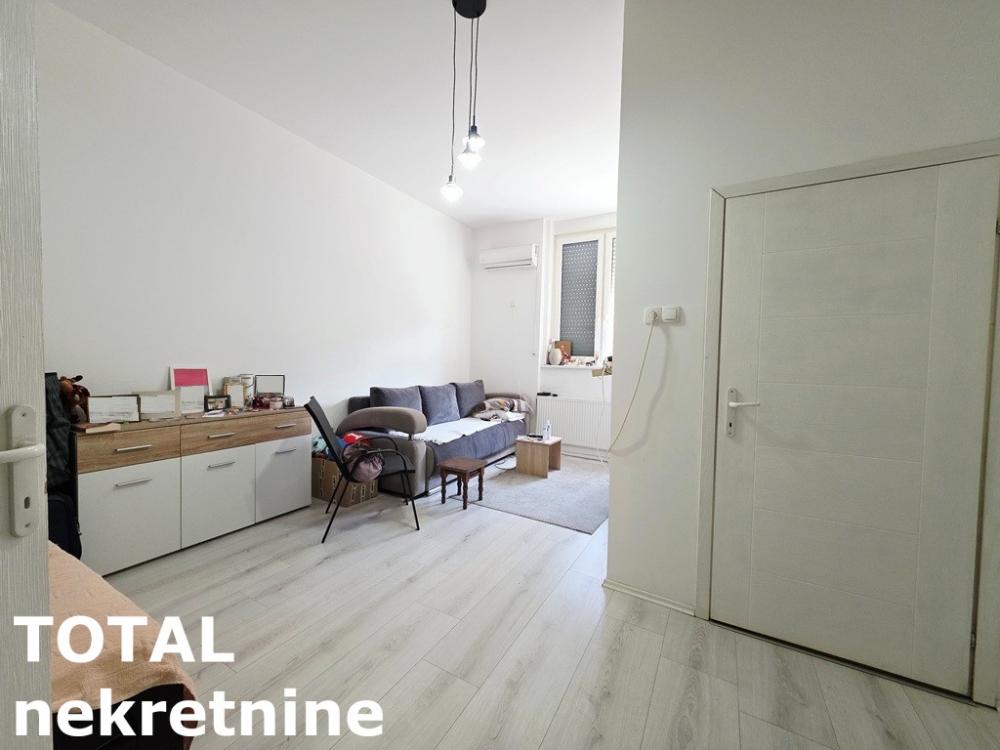 Slika 3 - Stan,NOVI SAD,PODBARA,kv: 62.00, € 130000, ID: 1100055