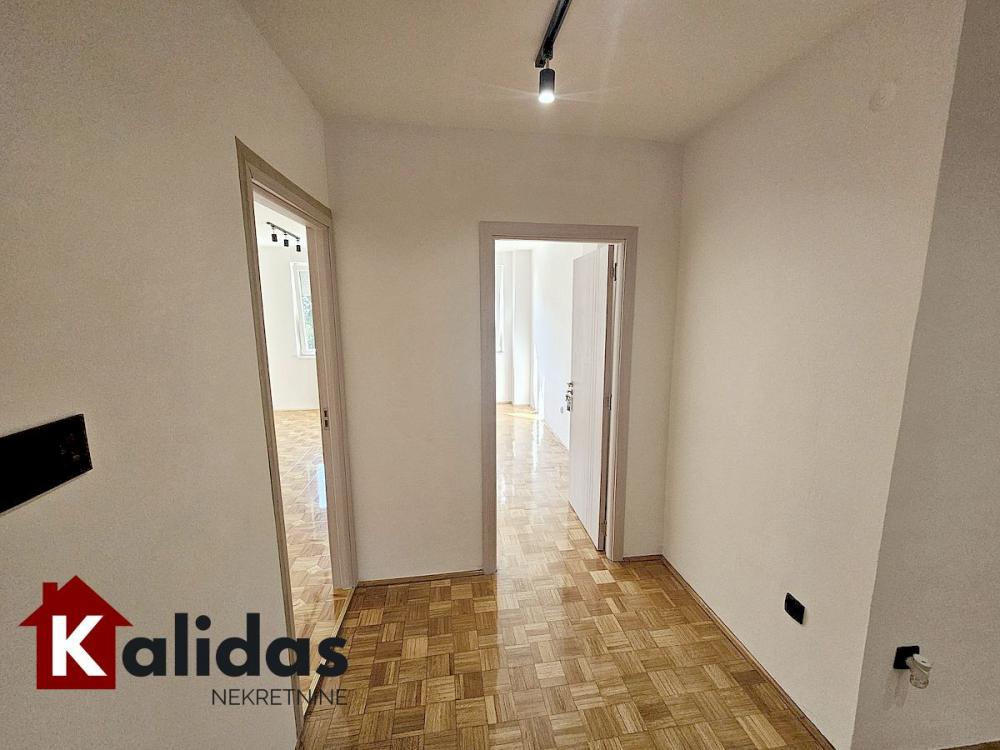 Slika 5 - Stan,NOVI SAD,ŠONSI,kv: 60, € 149900, ID: 1008793