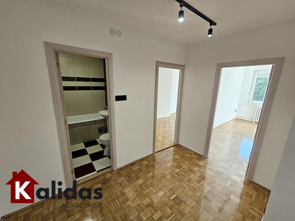Slika 2 - Stan,NOVI SAD,ŠONSI,kv: 60, € 149900, ID: 1008793