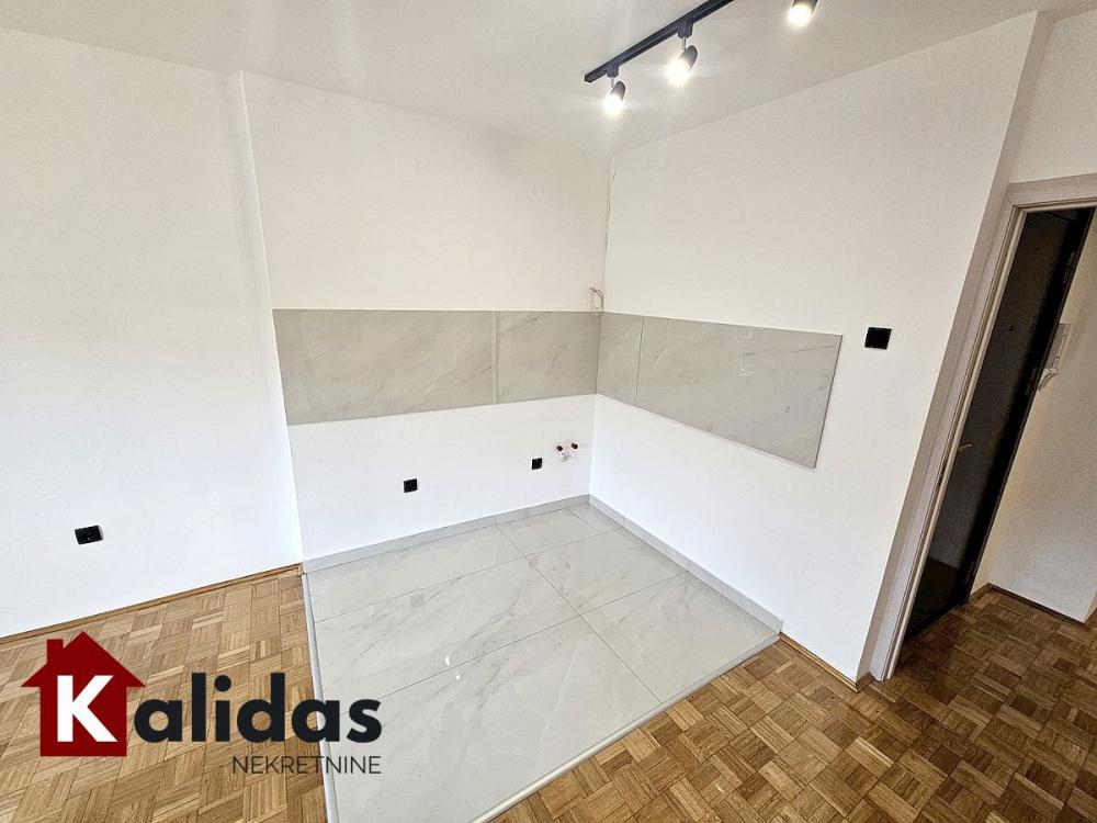 Slika 1 - Stan,NOVI SAD,ŠONSI,kv: 60, € 149900, ID: 1008793