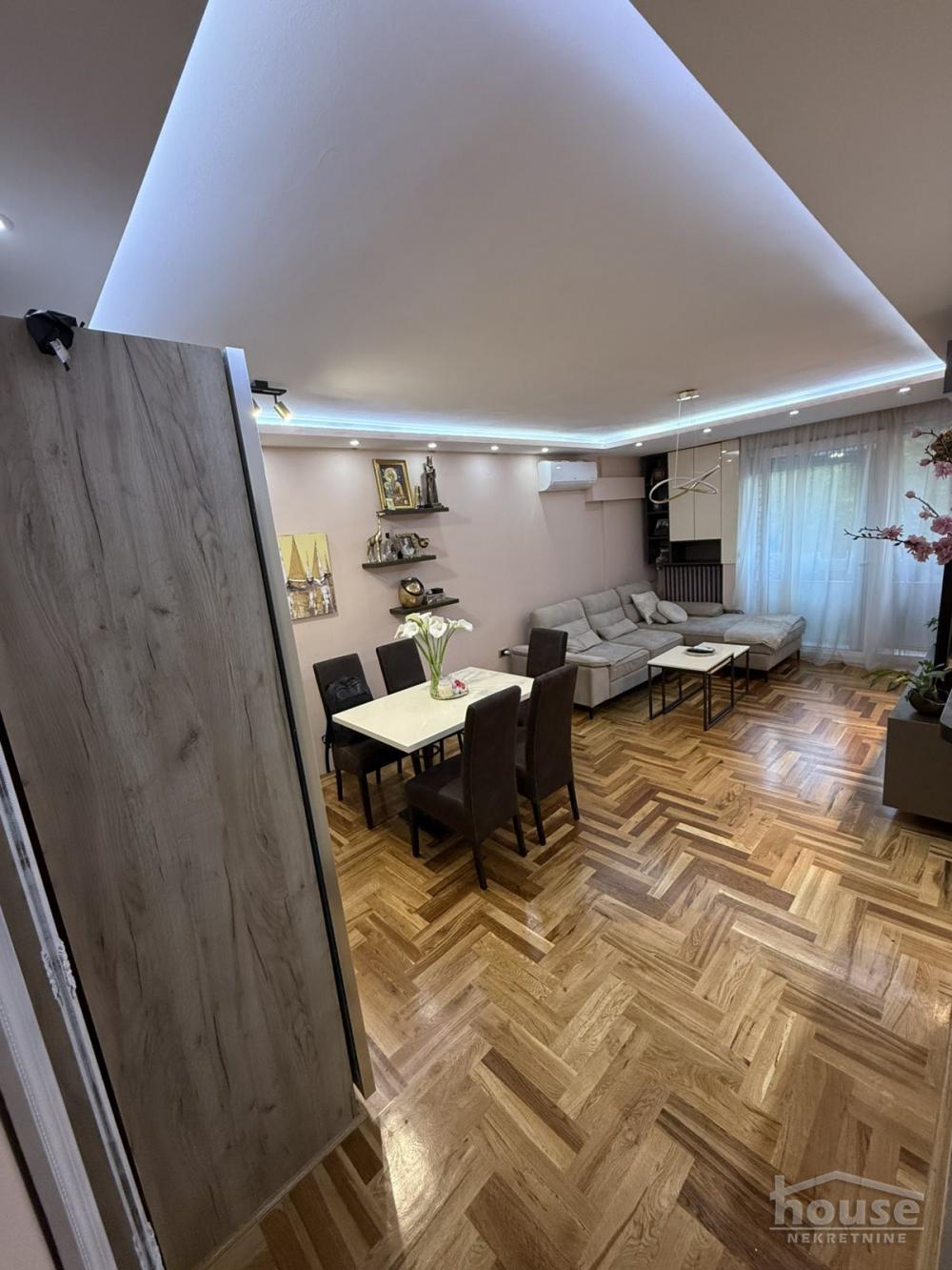 Slika 2 - Stan,NOVI SAD,CENTAR,kv: 42.00, € 141000, ID: 1065712
