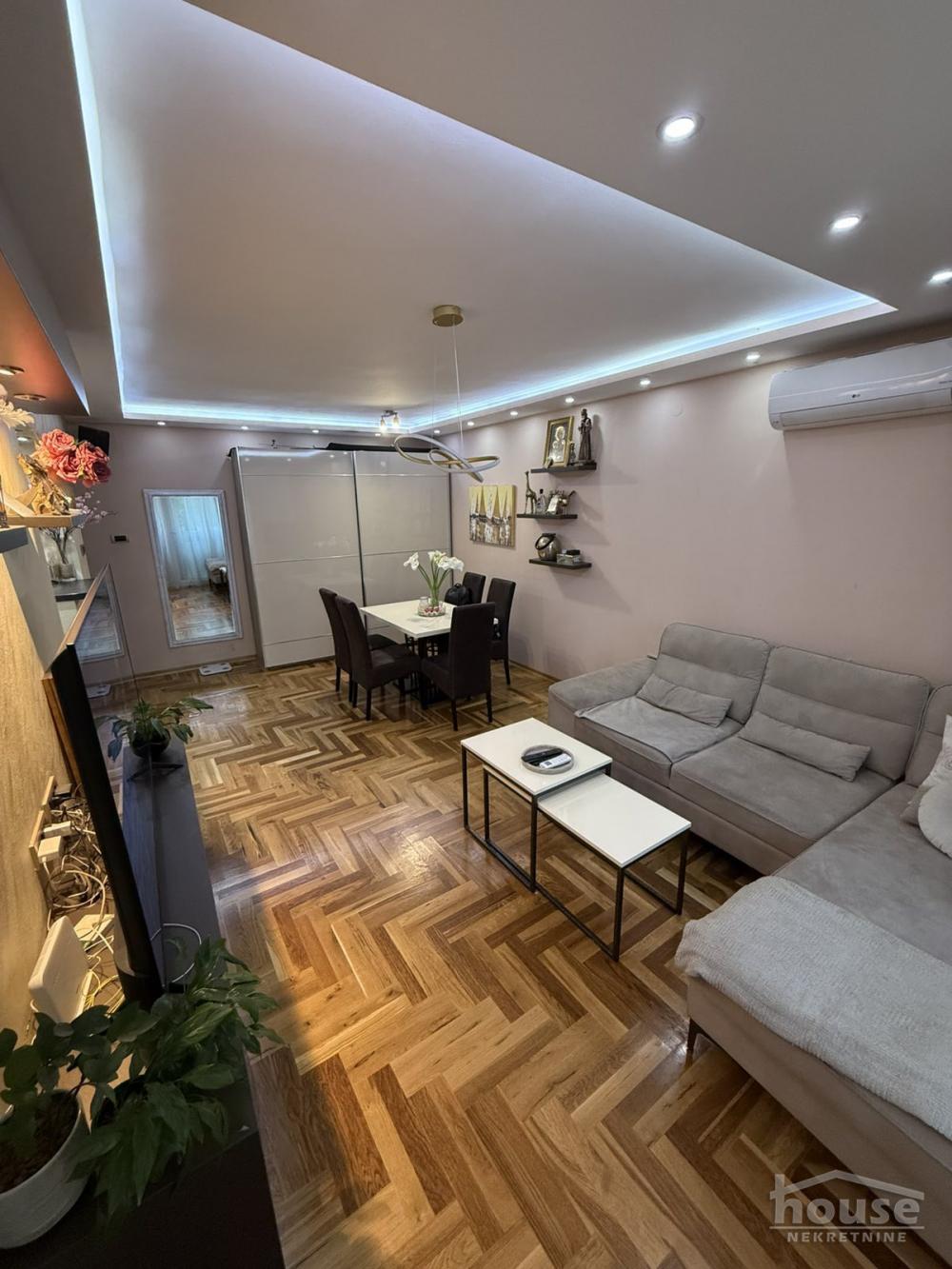 Slika 1 - Stan,NOVI SAD,CENTAR,kv: 42.00, € 141000, ID: 1065712