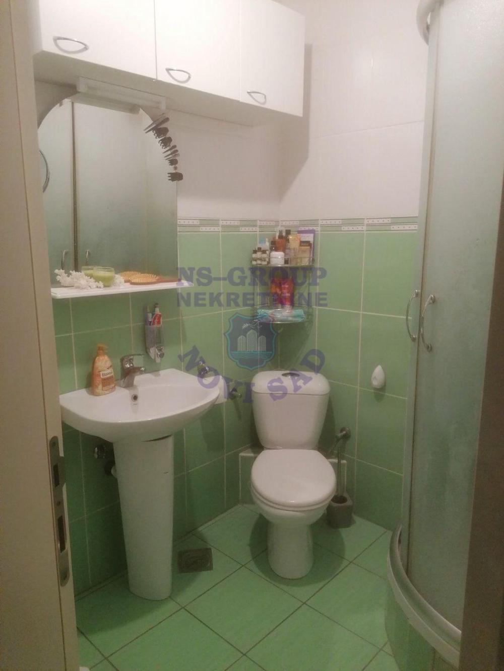 Slika 4 - Troiposoban, 87m2, Bulevar oslobođenja Novi Sad, sa terasom