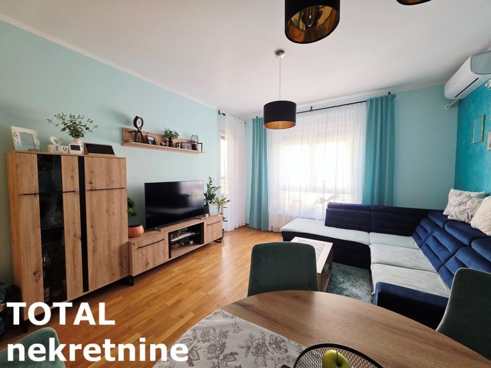 Glavna slika -Stan,NOVI SAD,CARA DUSANA,kv: 59.00, € 200000, ID: 1102639