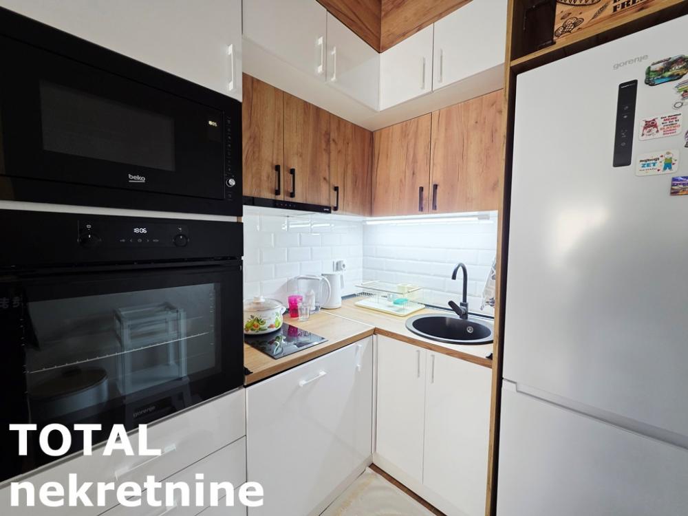 Slika 5 - Stan,NOVI SAD,CARA DUSANA,kv: 59.00, € 200000, ID: 1102639