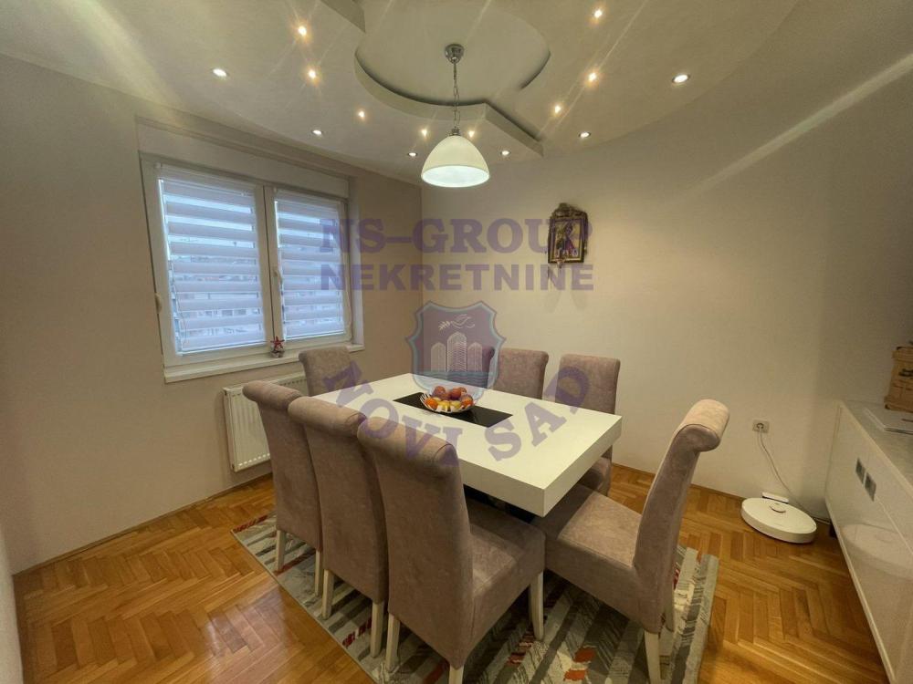 Slika 2 - Trosoban, 70m2, Nova Detelinara Novi Sad, sa terasom, ima lift