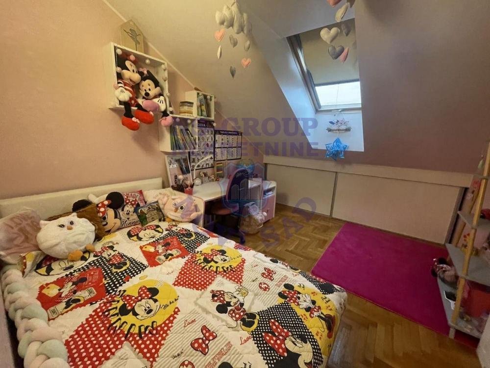 Slika 4 - Trosoban, 70m2, Nova Detelinara Novi Sad, sa terasom, ima lift