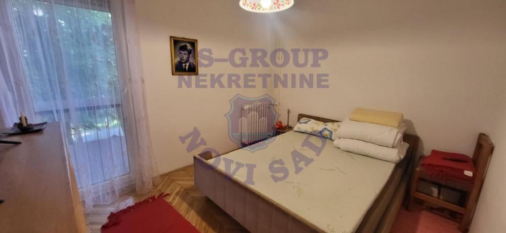 Slika 5 - Odličan trosoban stan na Novom Naselju! 
