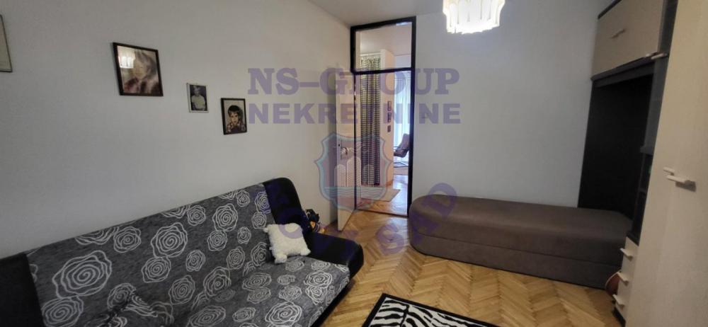 Slika 7 - Odličan trosoban stan na Novom Naselju! 