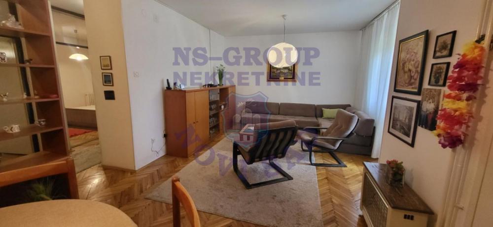 Glavna slika -Odličan trosoban stan na Novom Naselju! 