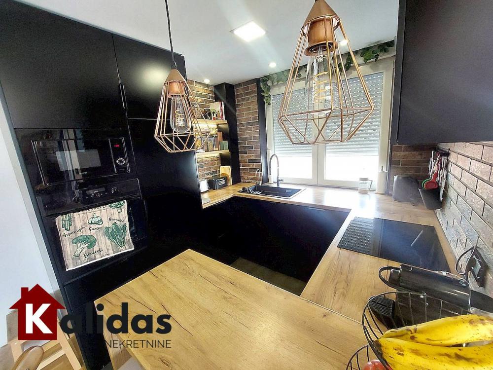Slika 10 - Stan,NOVI SAD,TELEP,kv: 61, € 169950, ID: 1008797