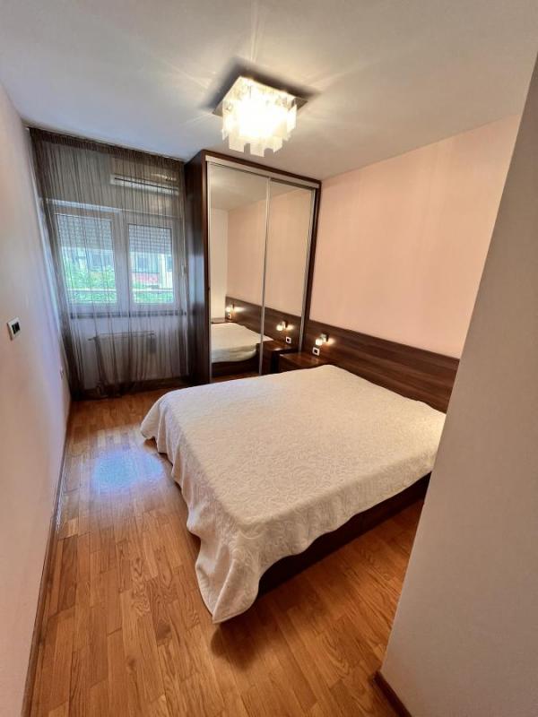 Slika 5 - Dvosoban namešten stan na Novoj Detelinari