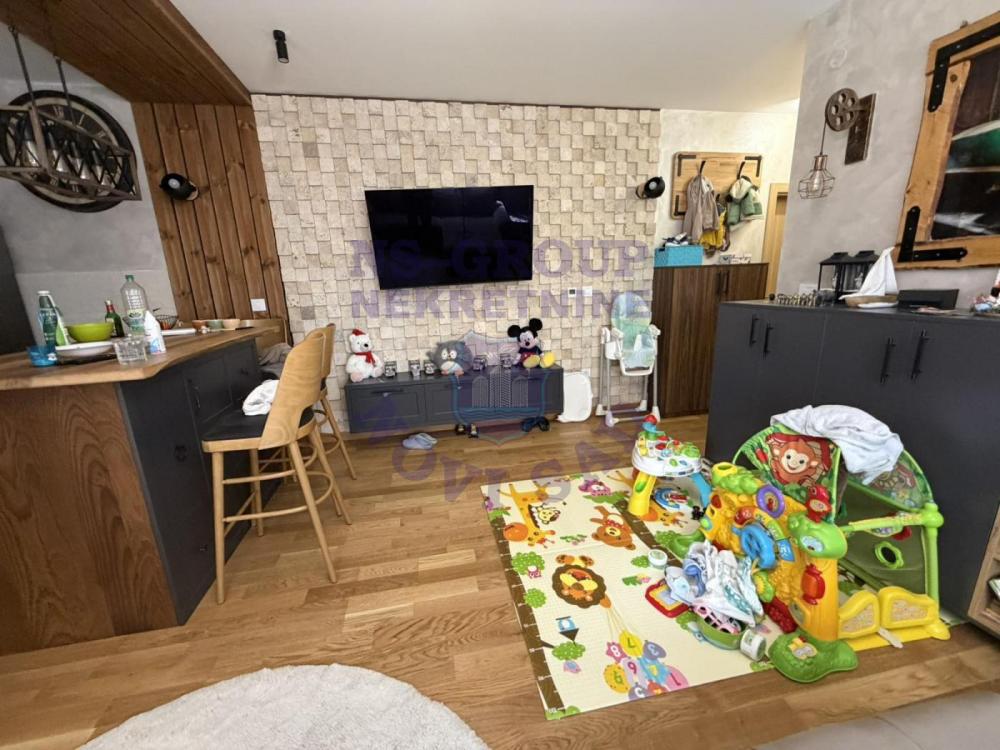 Slika 2 - 569955- Kompletno moderno i stilski opremljen
