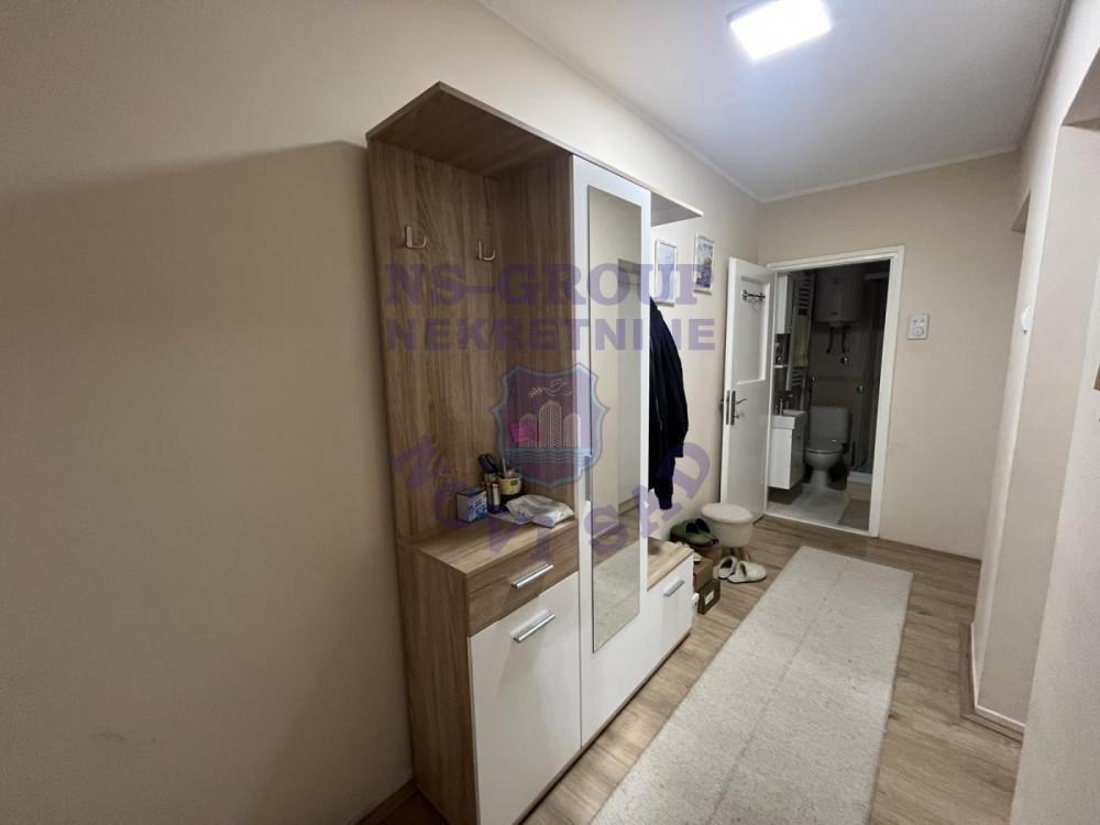 Slika 0 - Na prodaju stan kod zeleznicke stanice