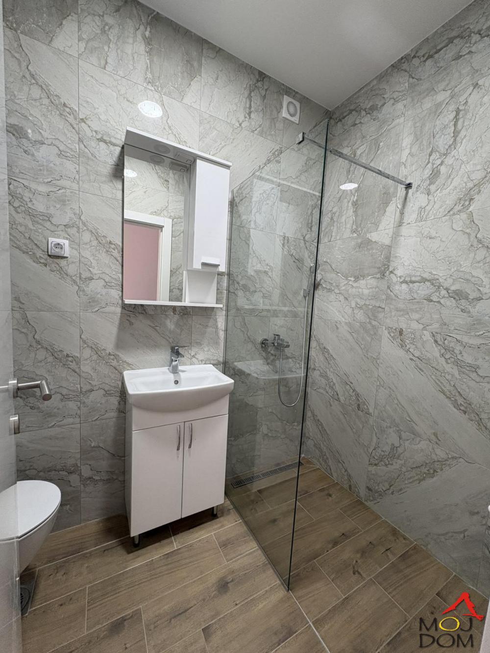 Slika 3 - Stan,NOVI SAD,SALAJKA,kv: 23, € 75200, ID: 1032298