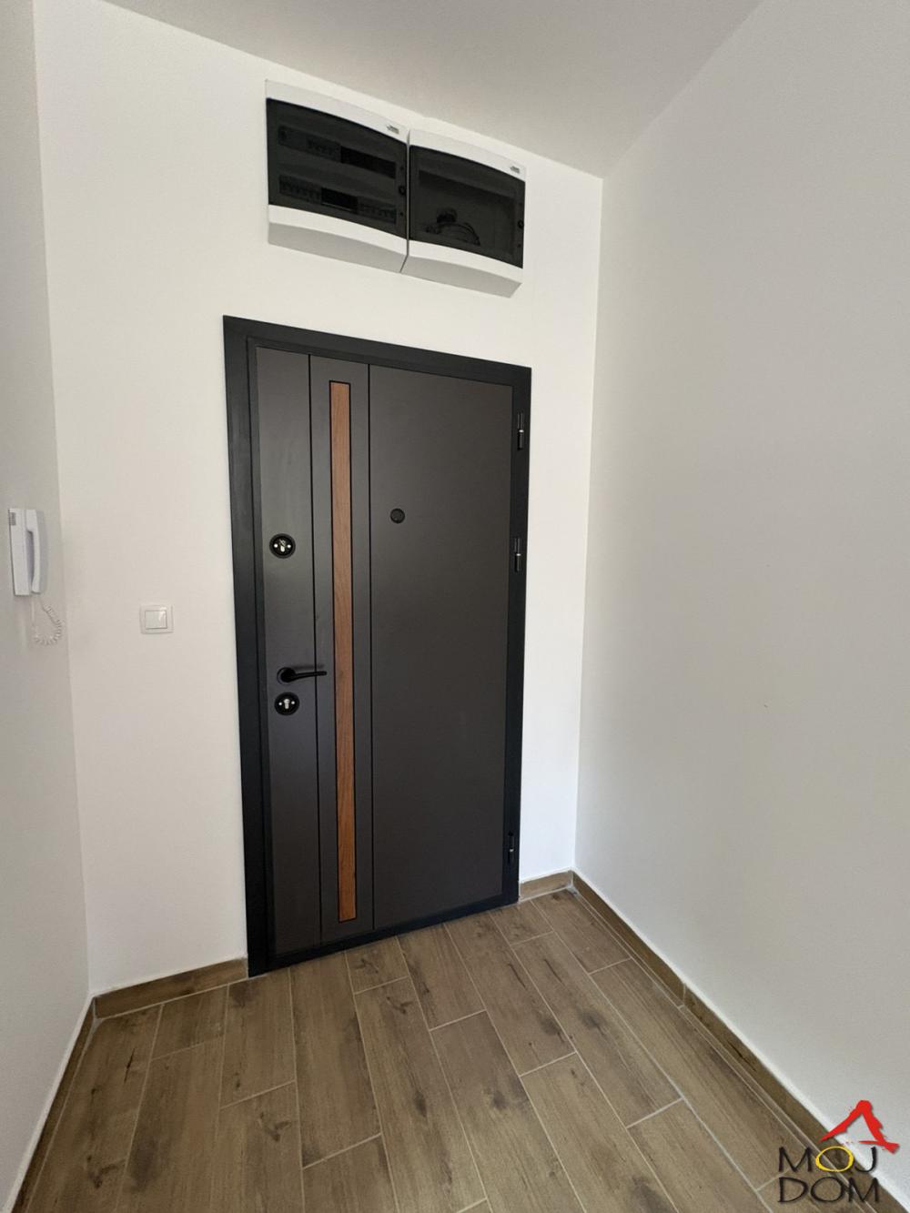 Slika 4 - Stan,NOVI SAD,SALAJKA,kv: 23, € 75200, ID: 1032298