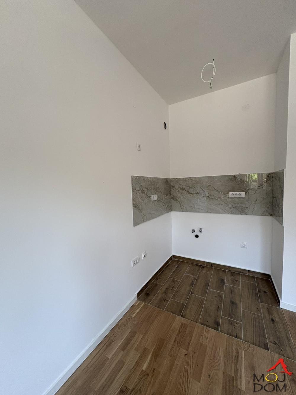 Slika 1 - Stan,NOVI SAD,SALAJKA,kv: 23, € 75200, ID: 1032298