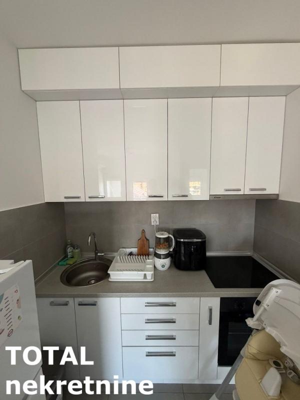 Slika 4 - Stan,NOVI SAD,ADICE,kv: 29.00, € 78000, ID: 1102648