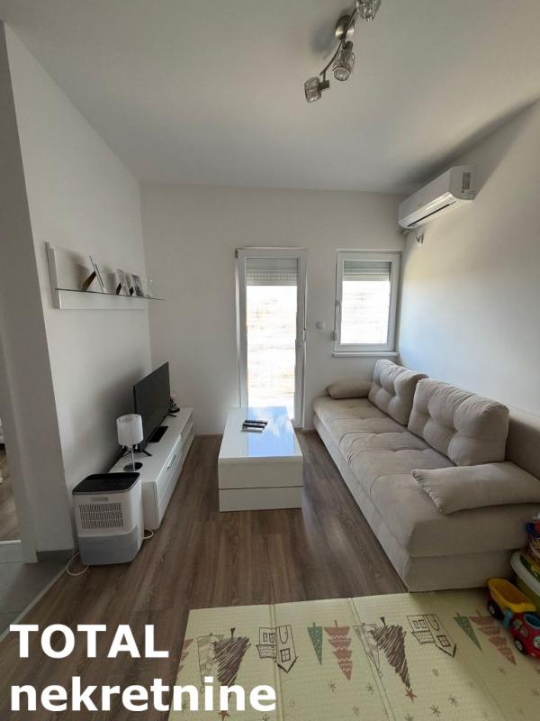 Slika 1 - Stan,NOVI SAD,ADICE,kv: 29.00, € 78000, ID: 1102648