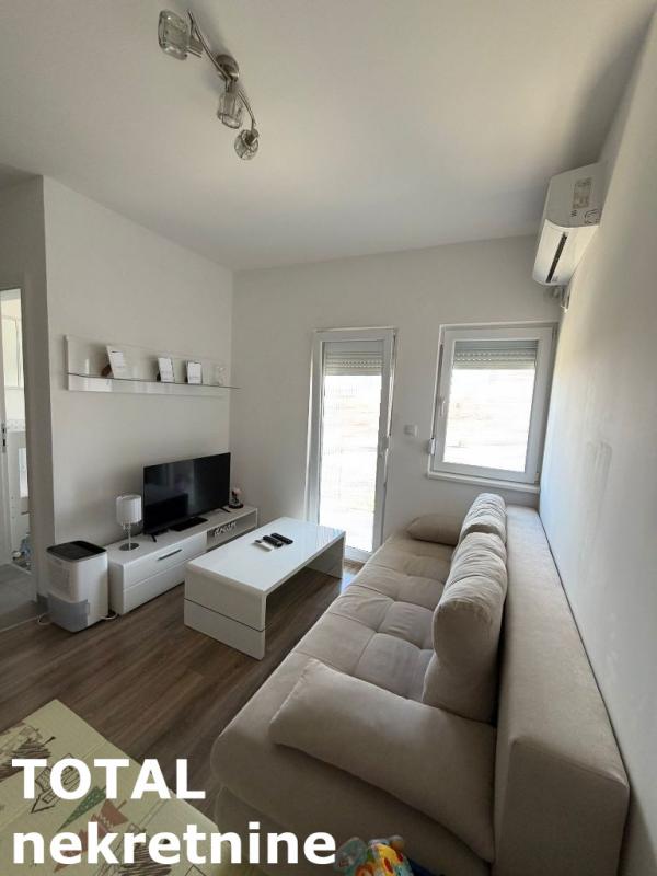 Slika 2 - Stan,NOVI SAD,ADICE,kv: 29.00, € 78000, ID: 1102648