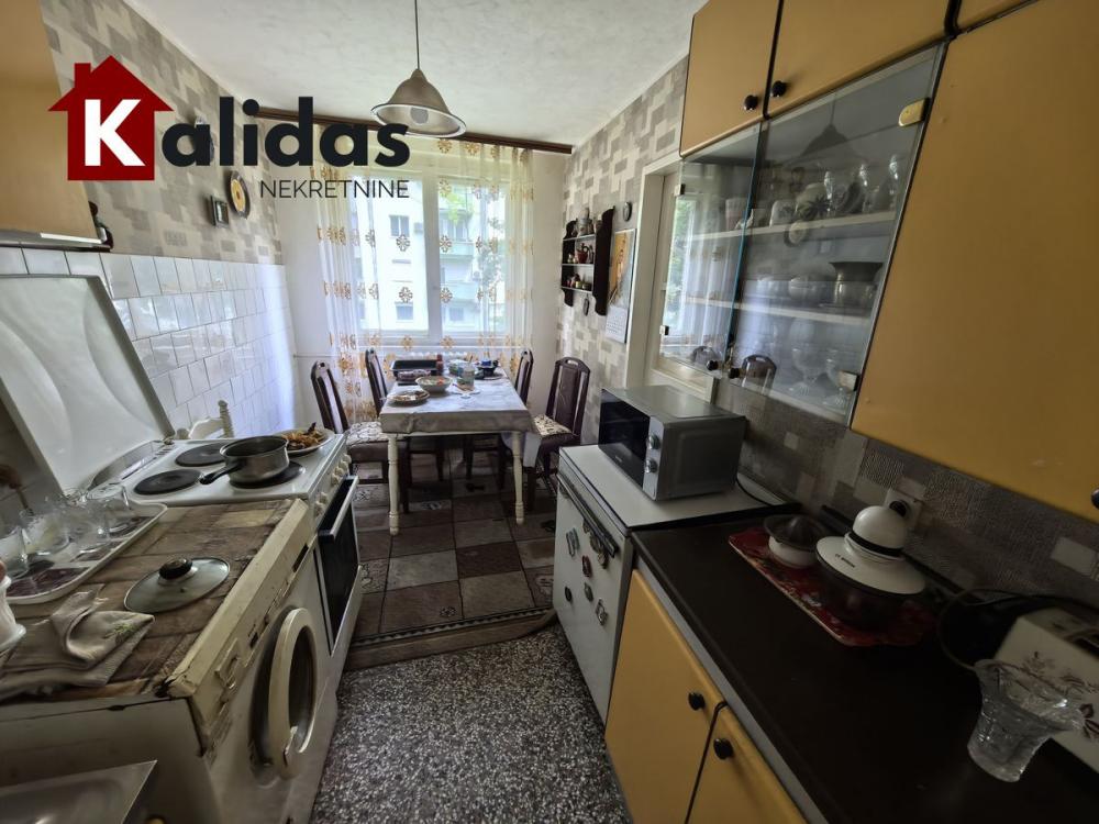 Slika 7 - Stan,NOVI SAD,DETELINARA,kv: 52, € 118450, ID: 1008775