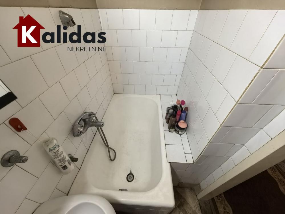 Slika 6 - Stan,NOVI SAD,DETELINARA,kv: 52, € 118450, ID: 1008775